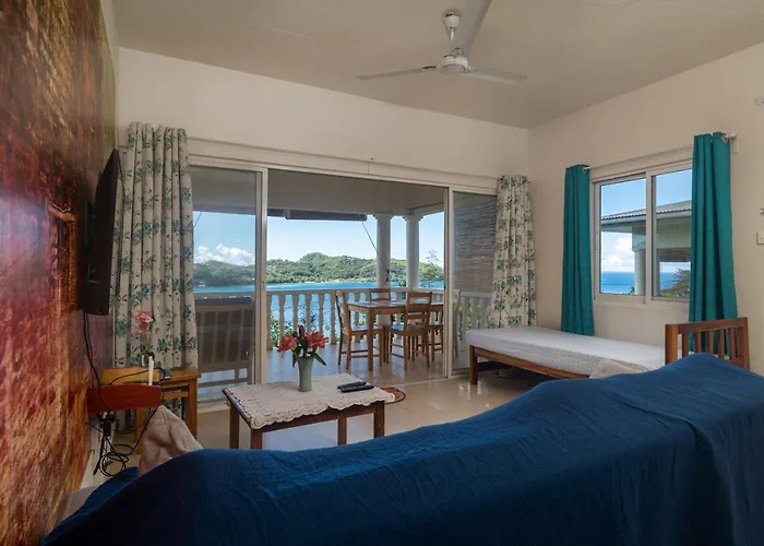 View Retreat Selfcatering Апартаменты *